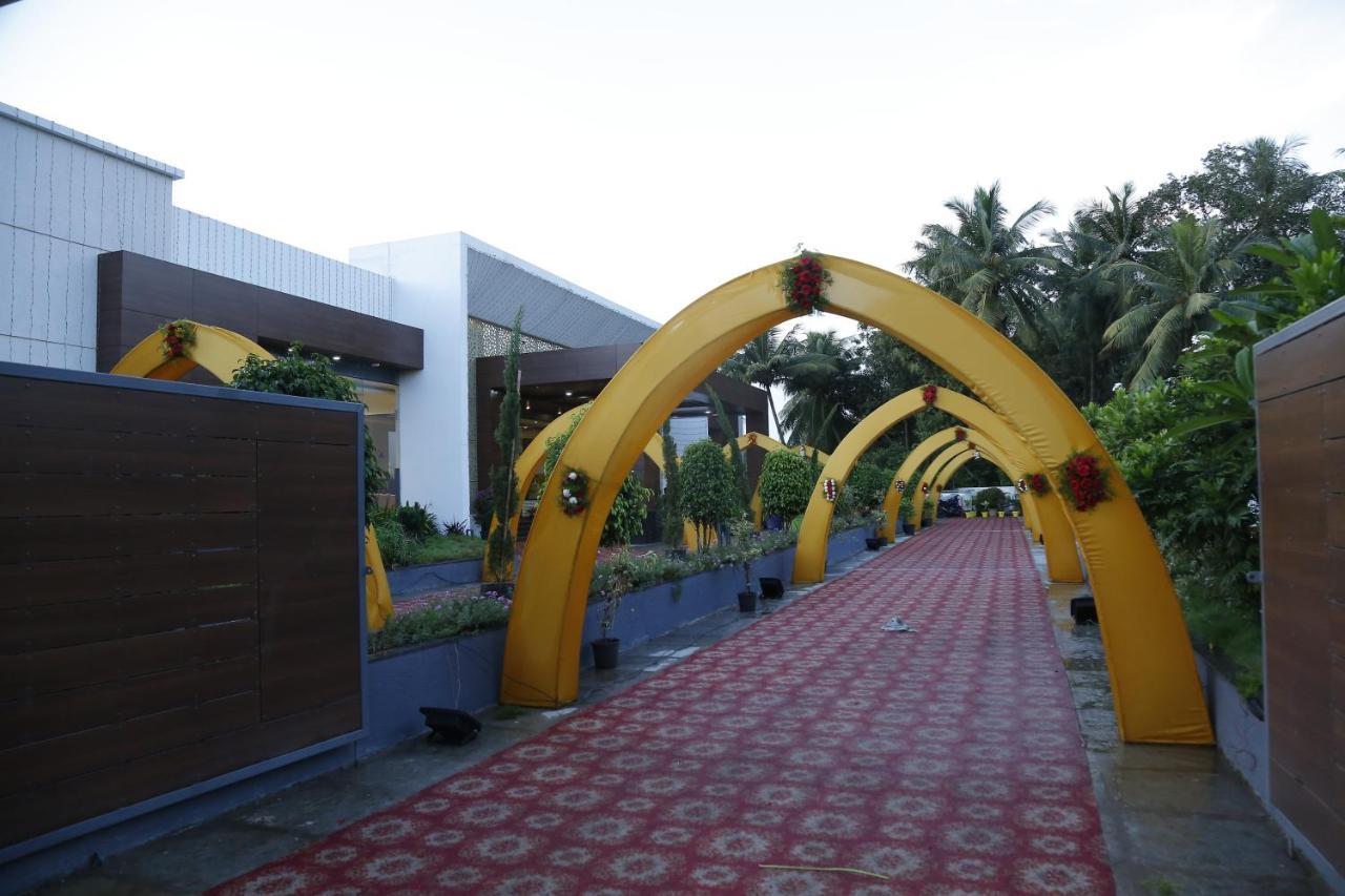 Hotel S-Inn Palakollu Exterior photo