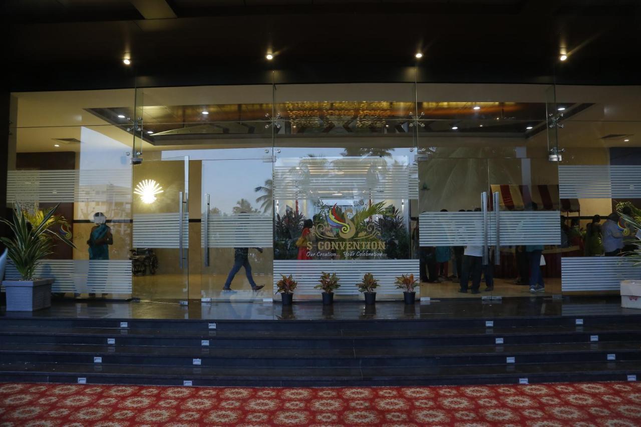 Hotel S-Inn Palakollu Exterior photo
